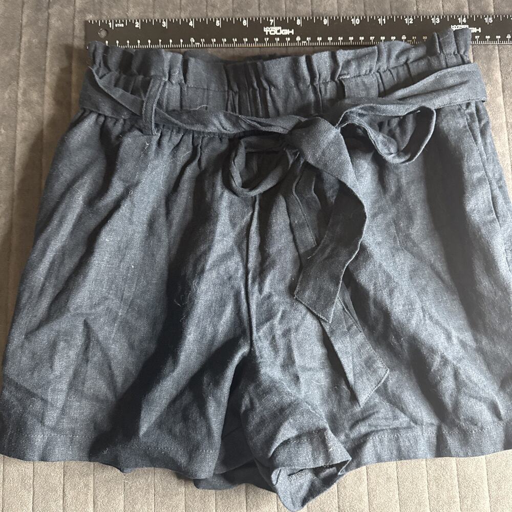 Have Linen Shorts - Picture 2 of 6